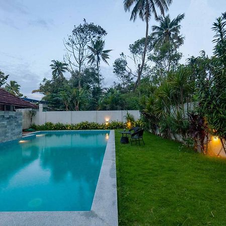 Deshadan'S Tarangi Beach Villas,Marari Mararikulam Exterior foto